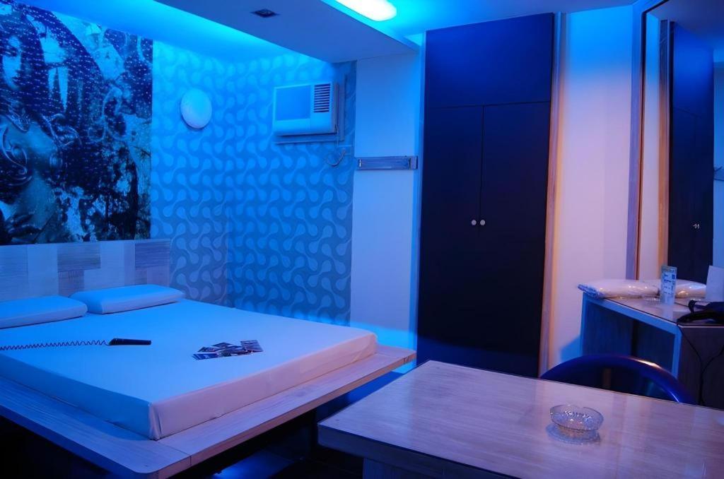 Hotel Sogo Tarlac Zewnętrze zdjęcie