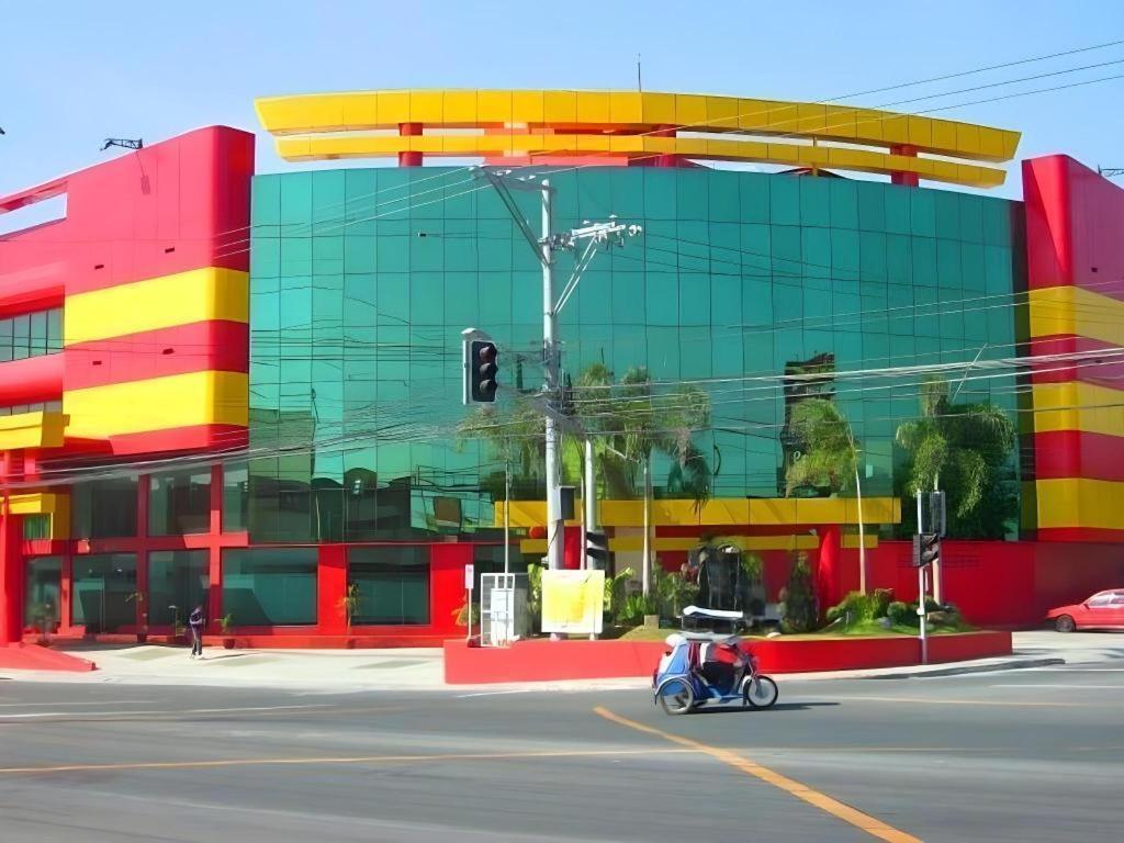 Hotel Sogo Tarlac Zewnętrze zdjęcie
