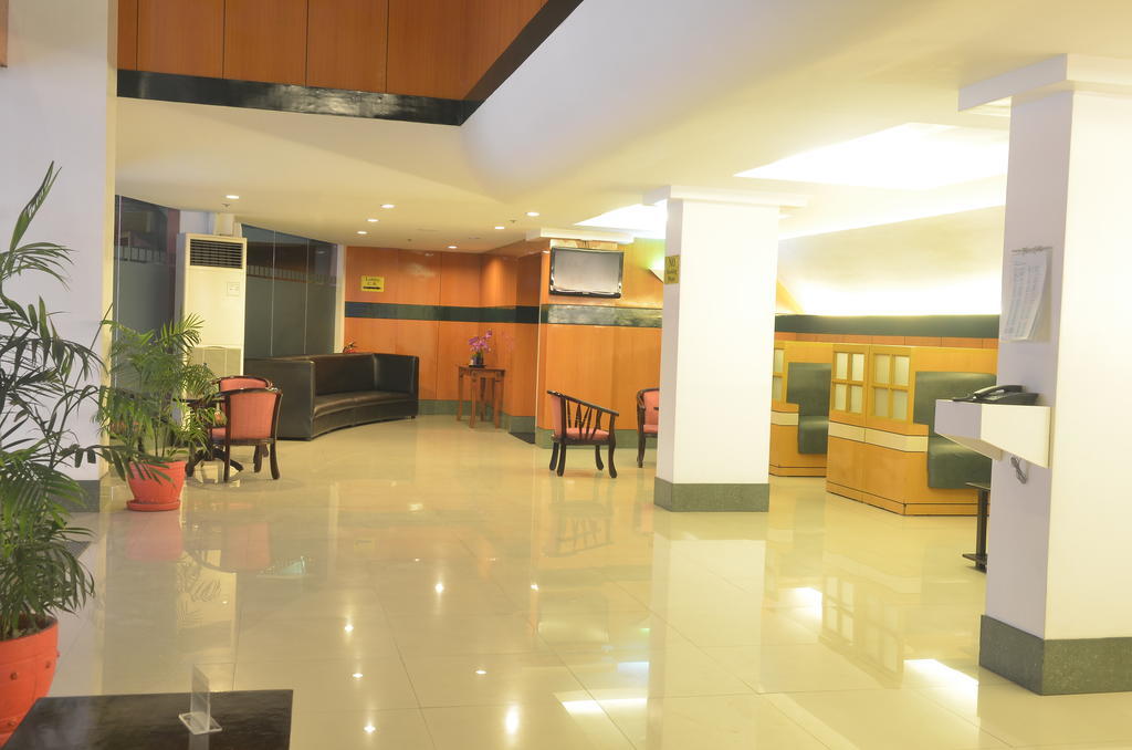 Hotel Sogo Tarlac Zewnętrze zdjęcie